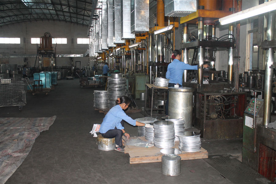 heavy stainless steel cookware